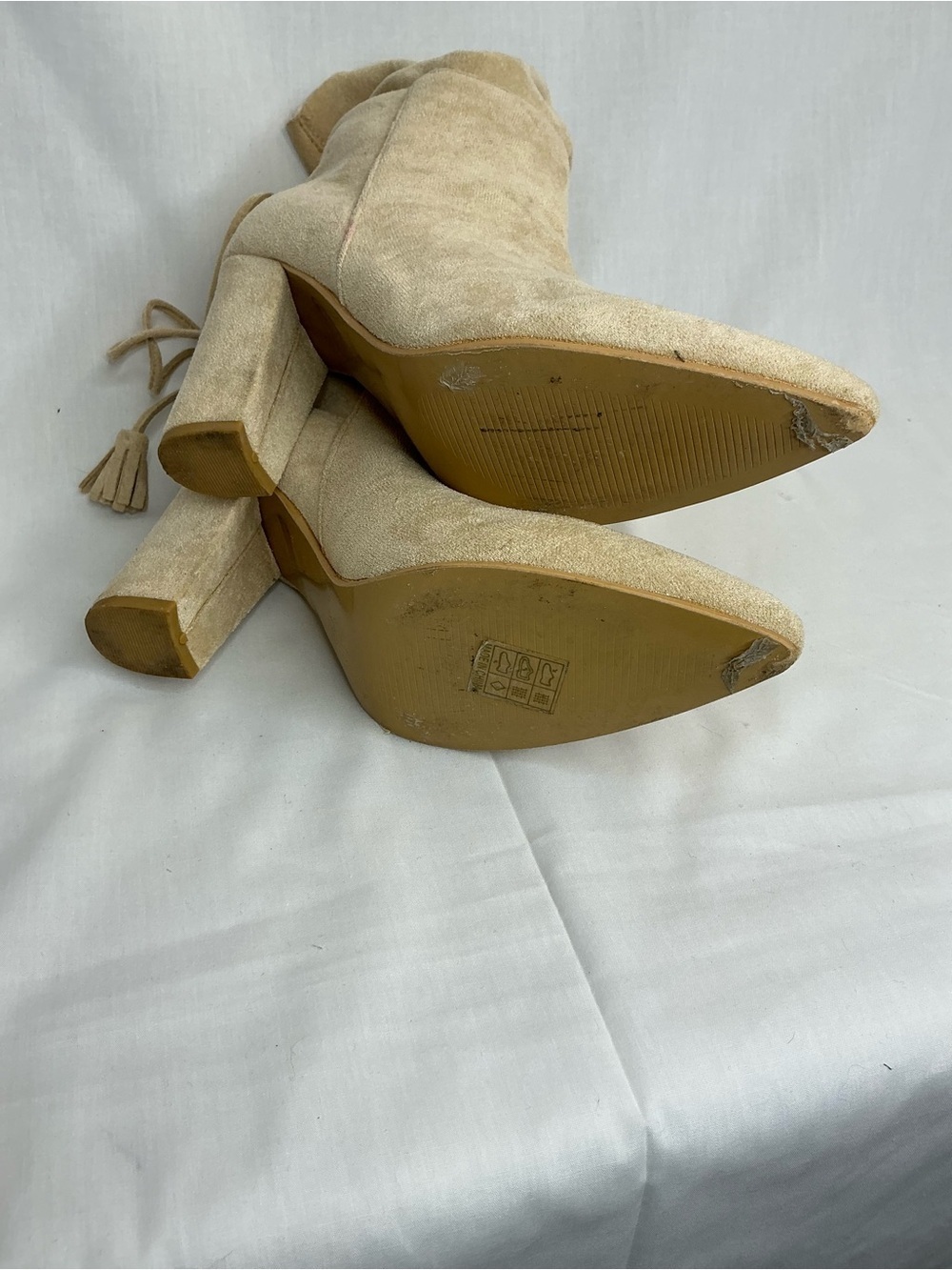 2139 - Women's Suede Pointed-Toe Block Heel Ankle Boots - Cream - Picture 6 of 6